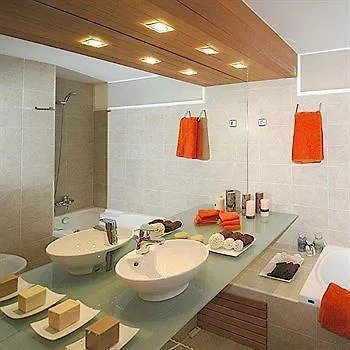 Отель Reserva Del Higueron Deluxe & Spa Бенальмадена